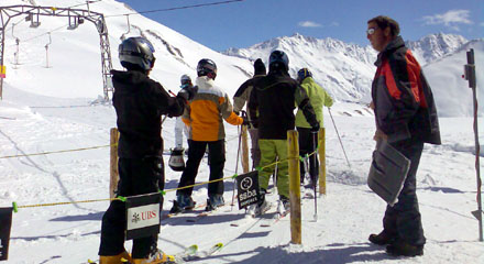 Baseli am Skilift Oberalppass (April 2008)