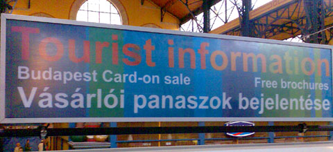 Beschwerden nur für Ungarinnen und Ungaren (Grosse Markthalle, Budapest, September 2010)