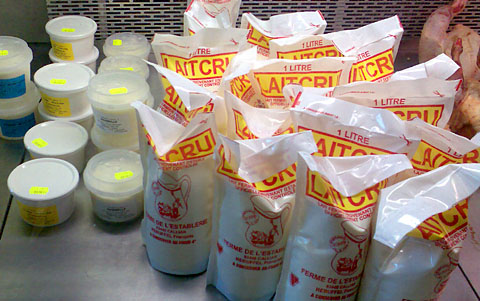 Milchprodukte aus der Ferme de l'Establerie in Callian (Var)